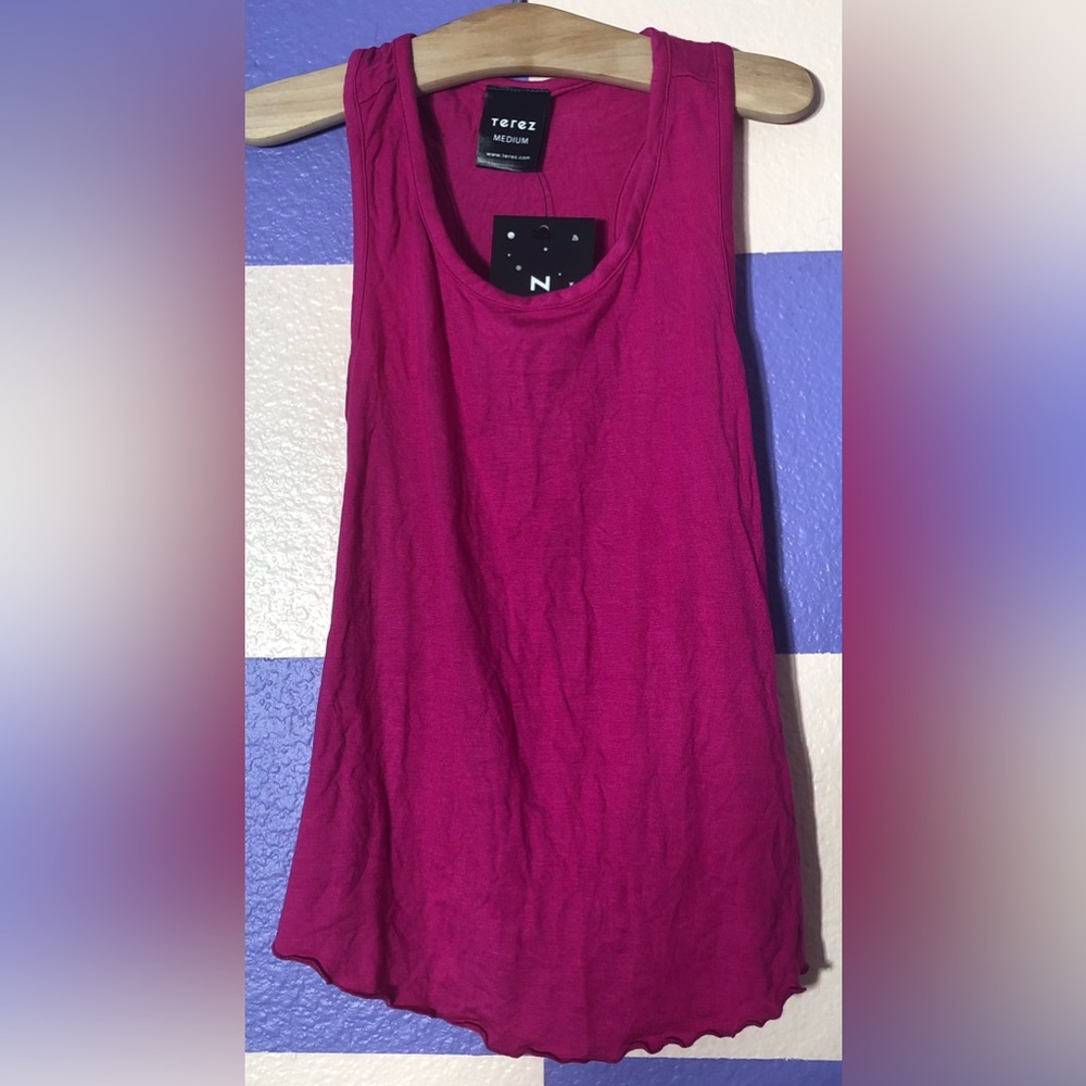 NWT Terez Fuscia Pink Long Racerback Tank with Scalloped Hem - Size M / 10-12